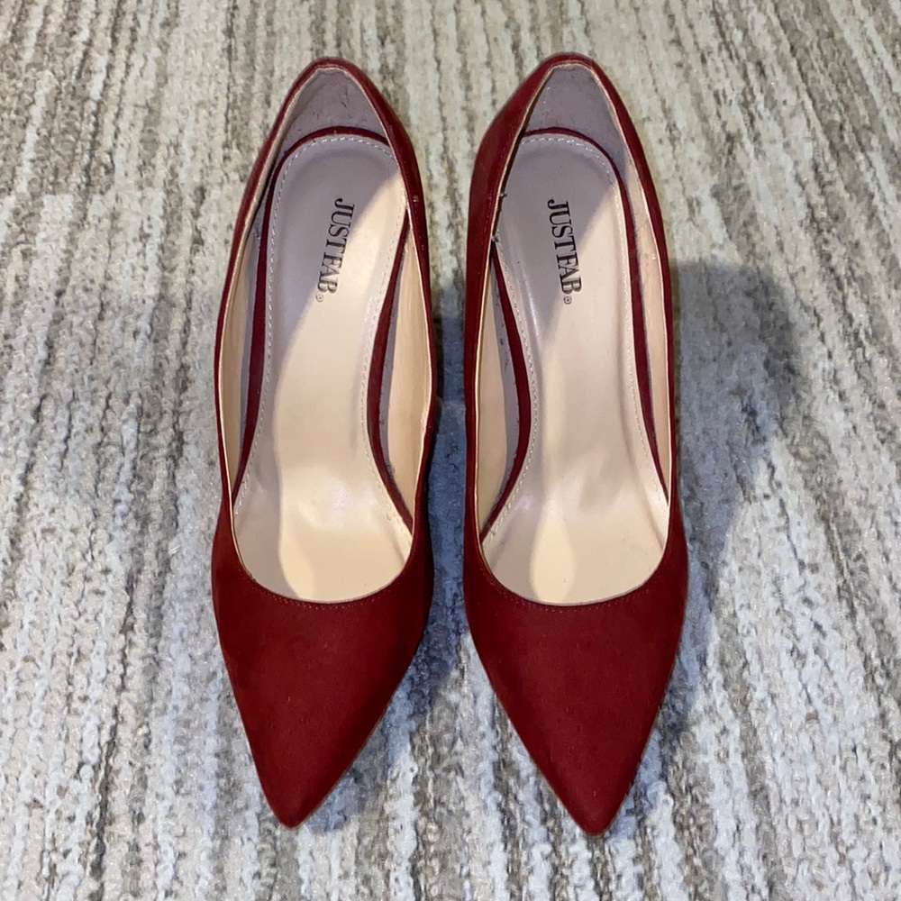 Just Fab Red pumps with thick heel